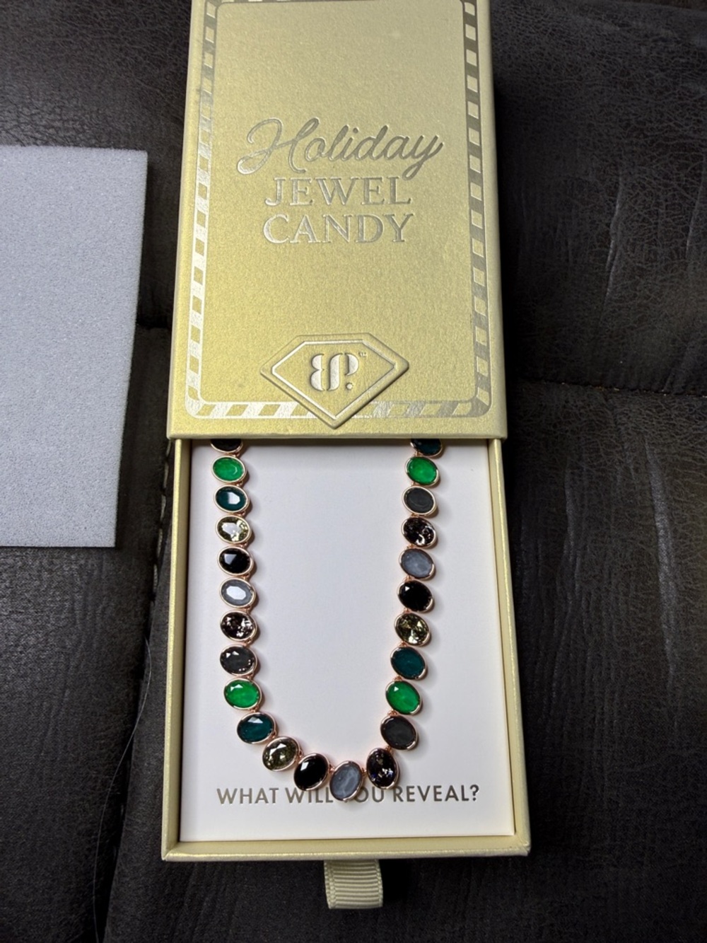Bomb Party Holiday Jewel Candy NK12694 Frosted Gems Moss And Marble Necklace New